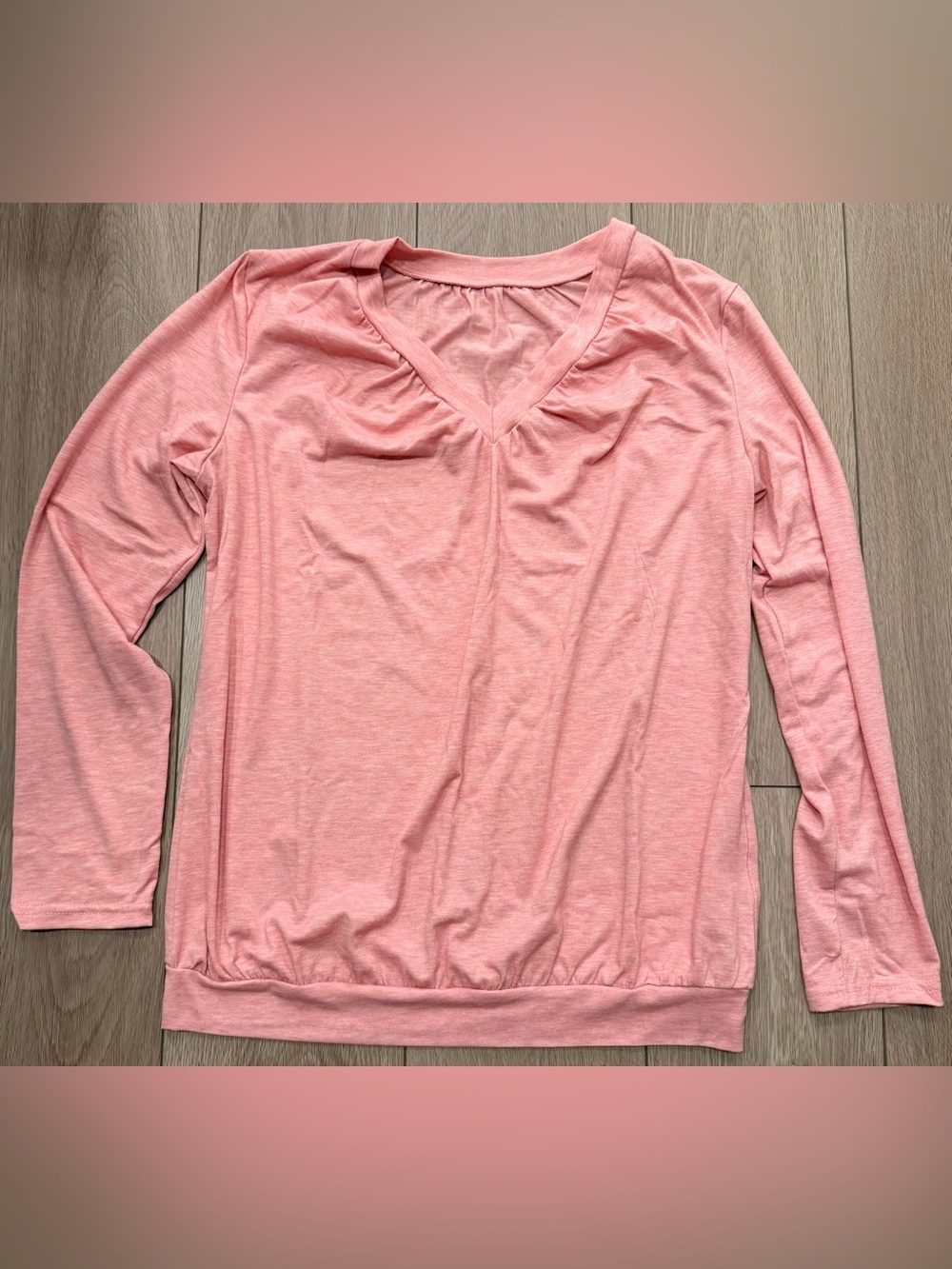Brand new - size medium- Women's V-Neck Long Sleeve Top - Pink